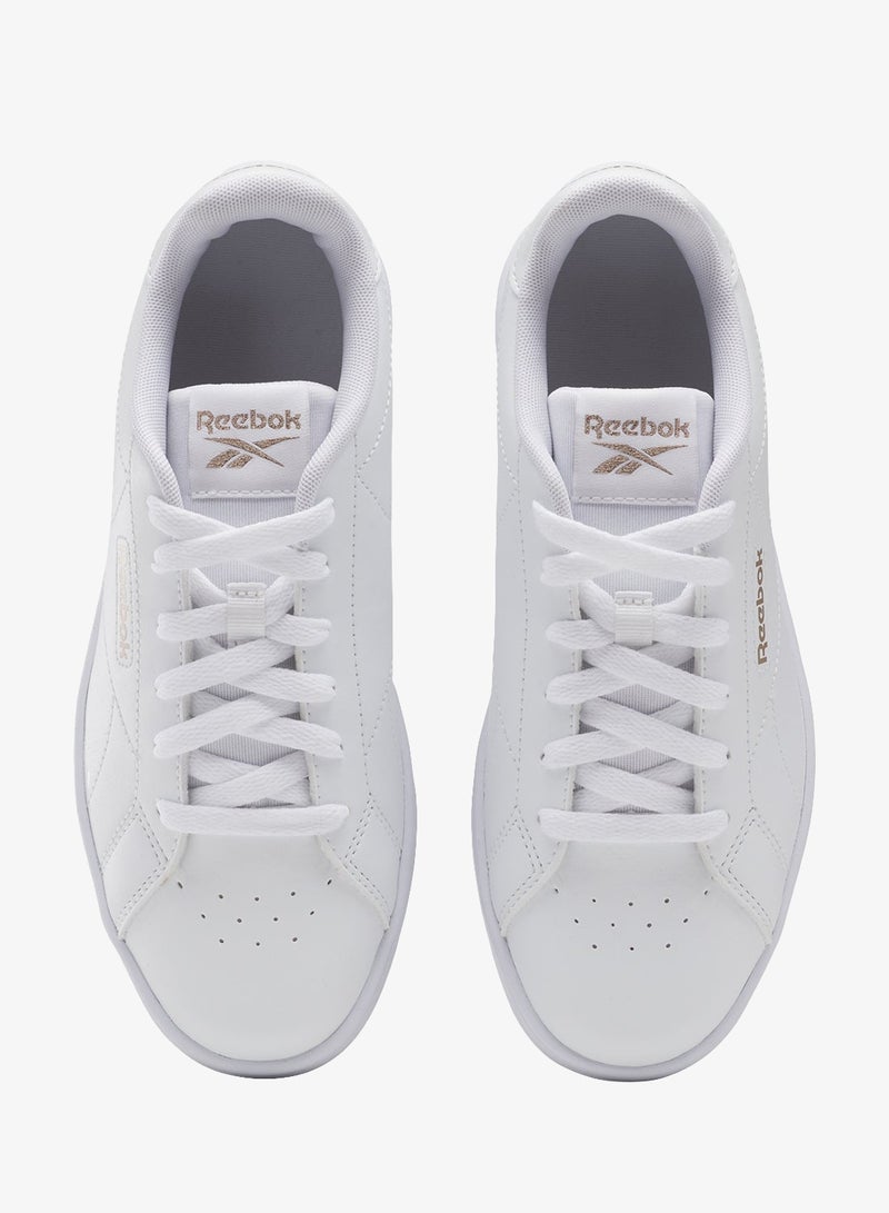 تنظيف المحكمة